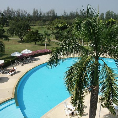 The Royal Chiang Mai Golf Resort Ban Mai  Buitenkant foto