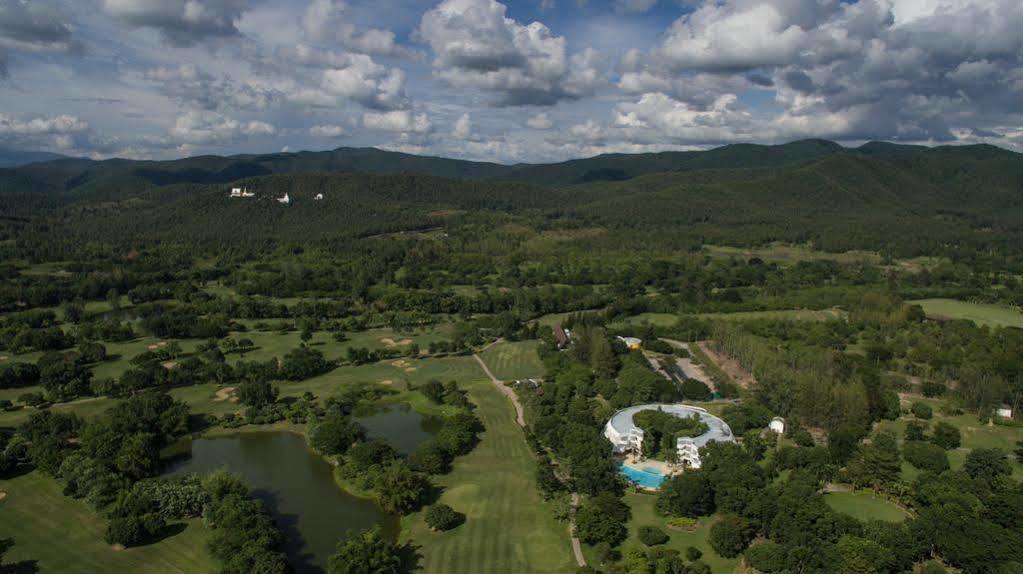 The Royal Chiang Mai Golf Resort Ban Mai  Buitenkant foto